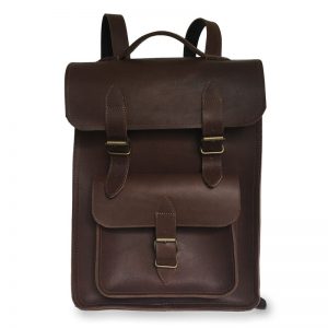 Présentation du sac à dos en cuir marron